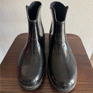 Ankle black rubber rain boots
